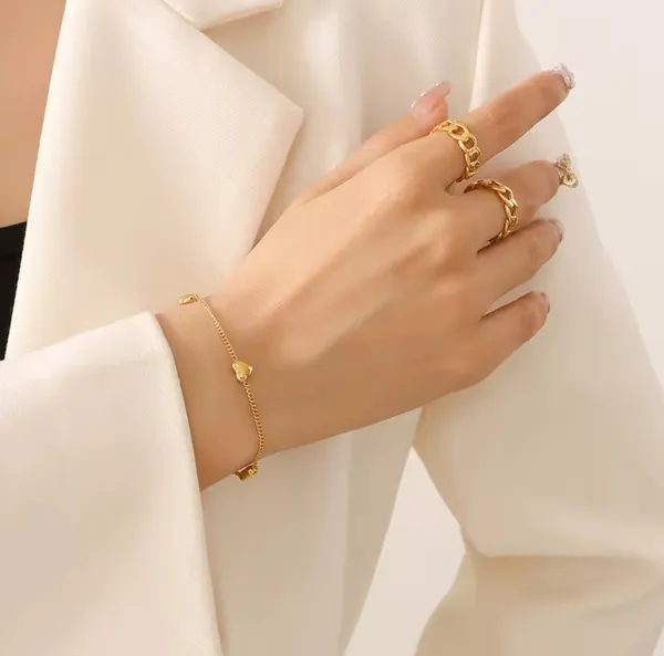 Golden_Stainless_Steel_And_Hypoallergenic_Coating_Bracelet_For_Women